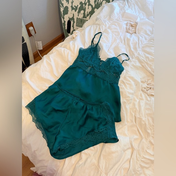 VICTORIA SECRET VINTAGE SET - Picture 3 of 13